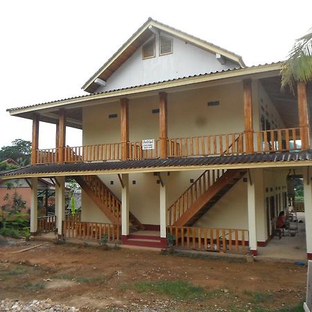 Vongmany Guesthouse Нонгкио Экстерьер фото